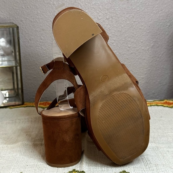 Lane Bryant Brown Strap Heel Sandals sz 9 - Picture 6 of 7